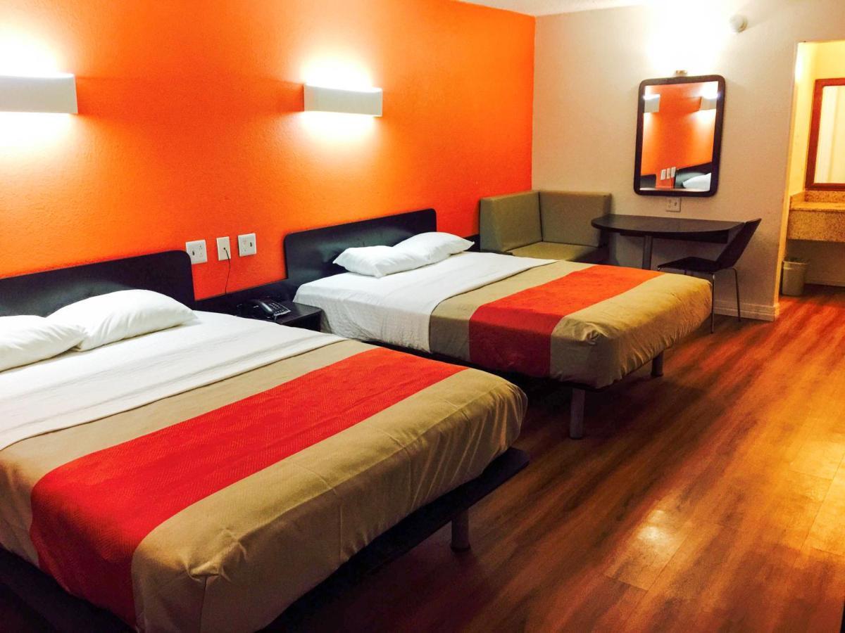 Motel 6-Houston, Tx - East Zewnętrze zdjęcie