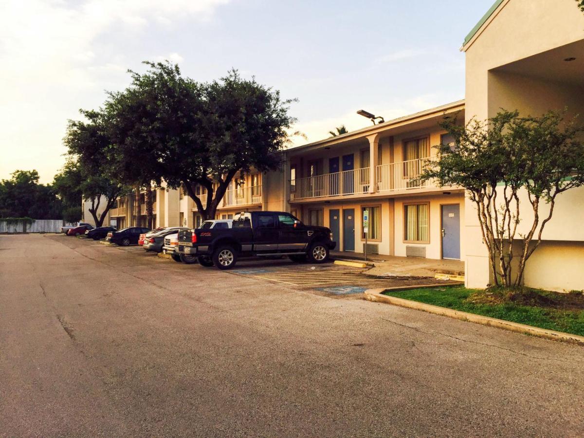 Motel 6-Houston, Tx - East Zewnętrze zdjęcie