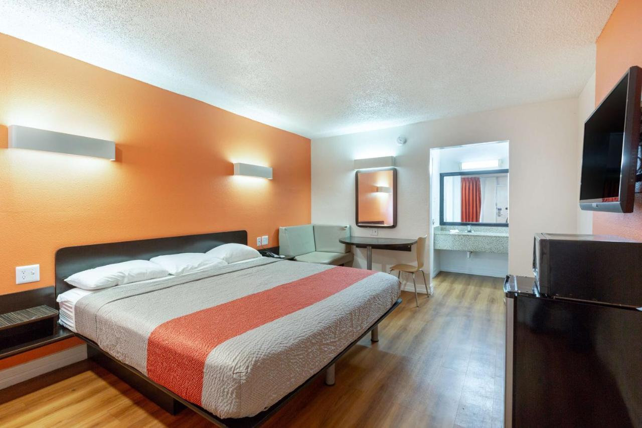 Motel 6-Houston, Tx - East Zewnętrze zdjęcie