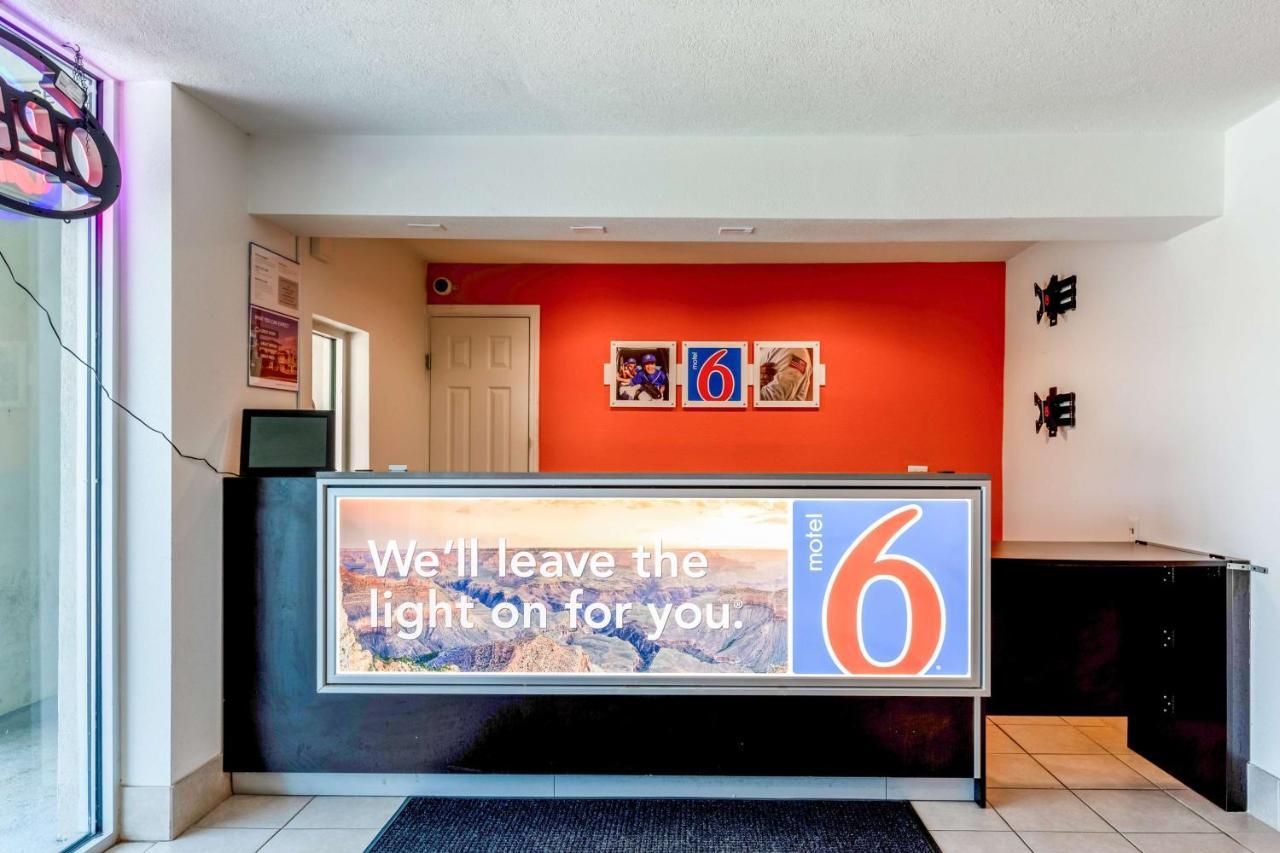 Motel 6-Houston, Tx - East Zewnętrze zdjęcie