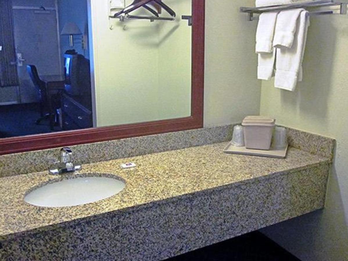 Motel 6-Houston, Tx - East Zewnętrze zdjęcie
